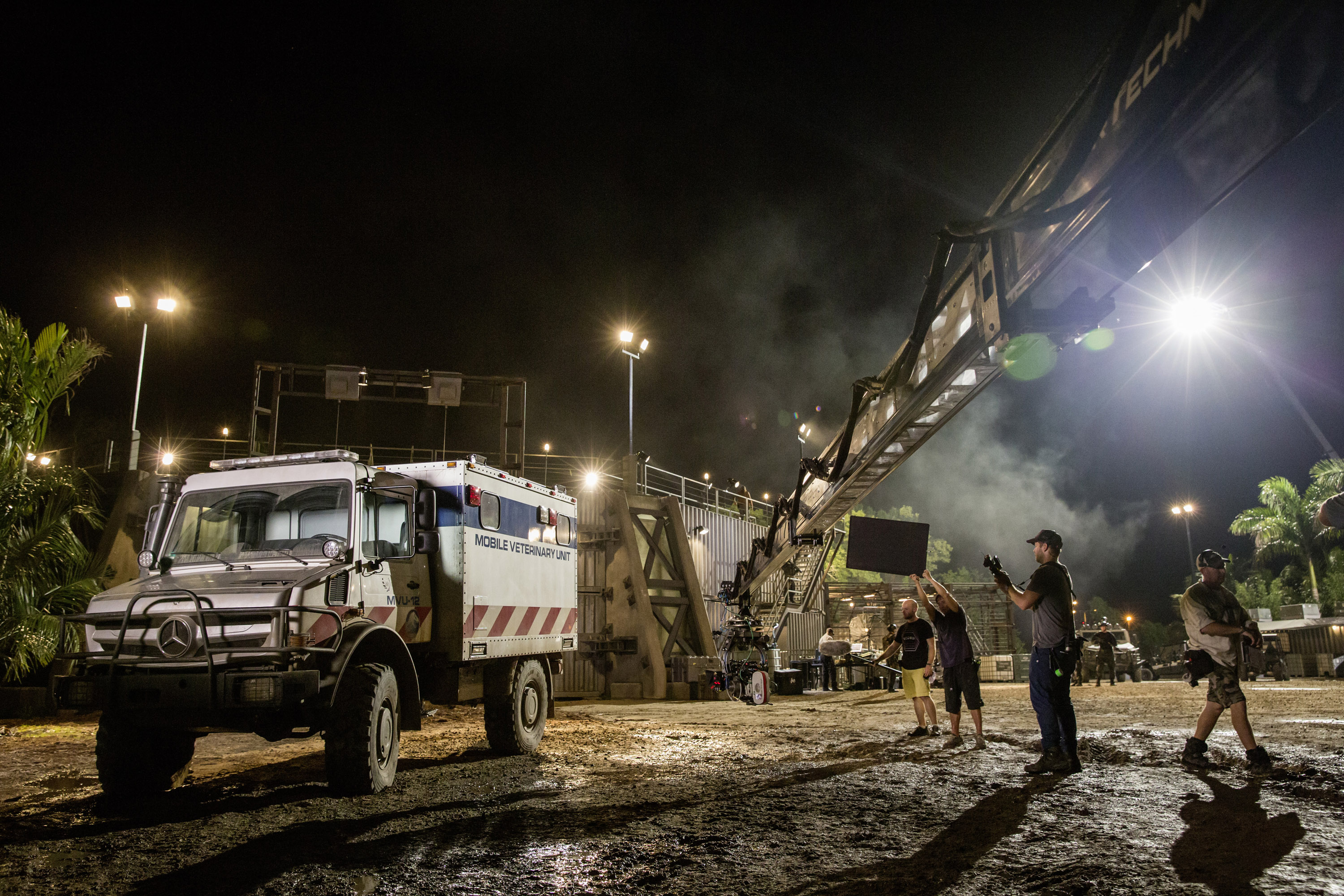 Mercedes-Benz Vehicles in Jurassic World