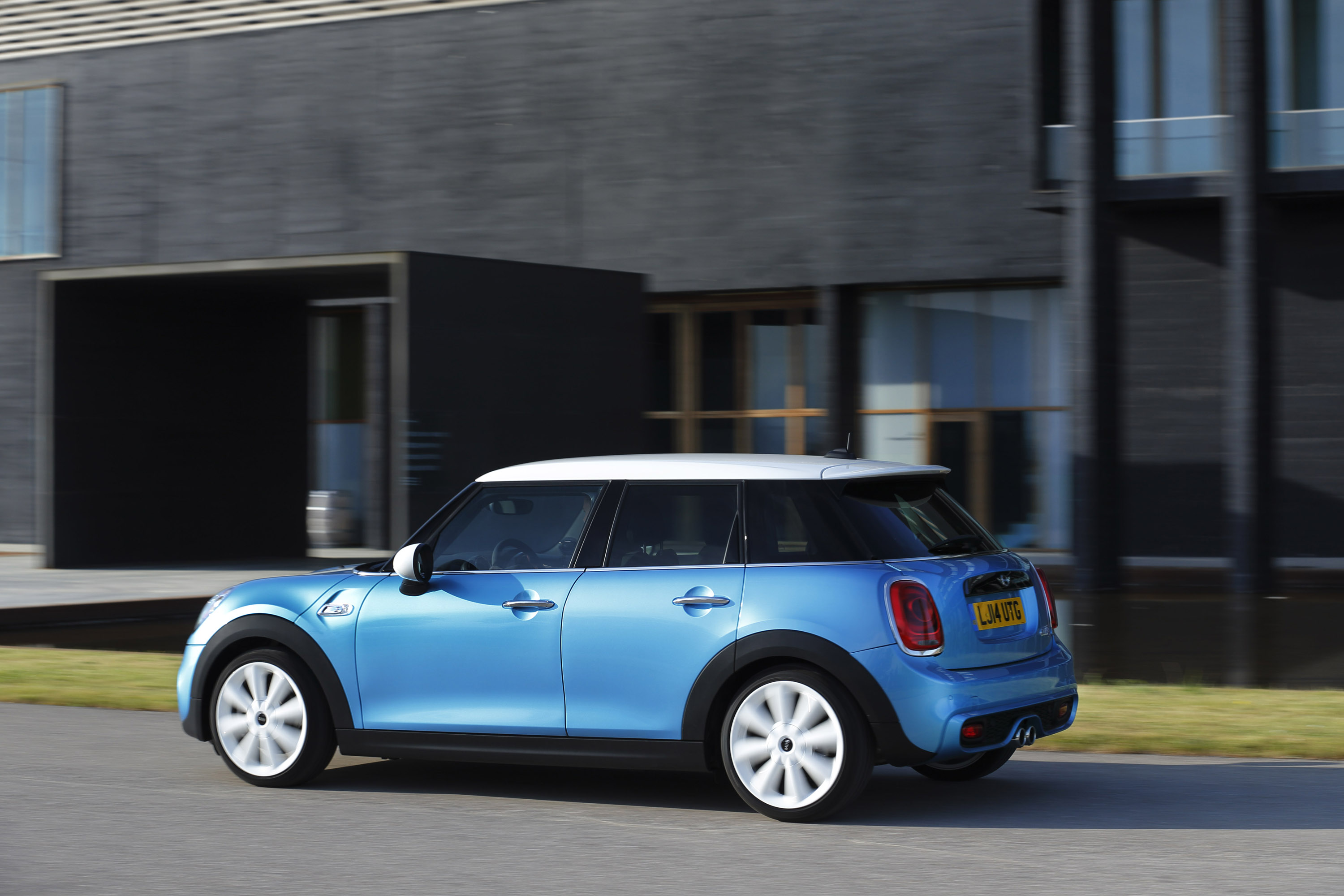 MINI 5-door Hatchback