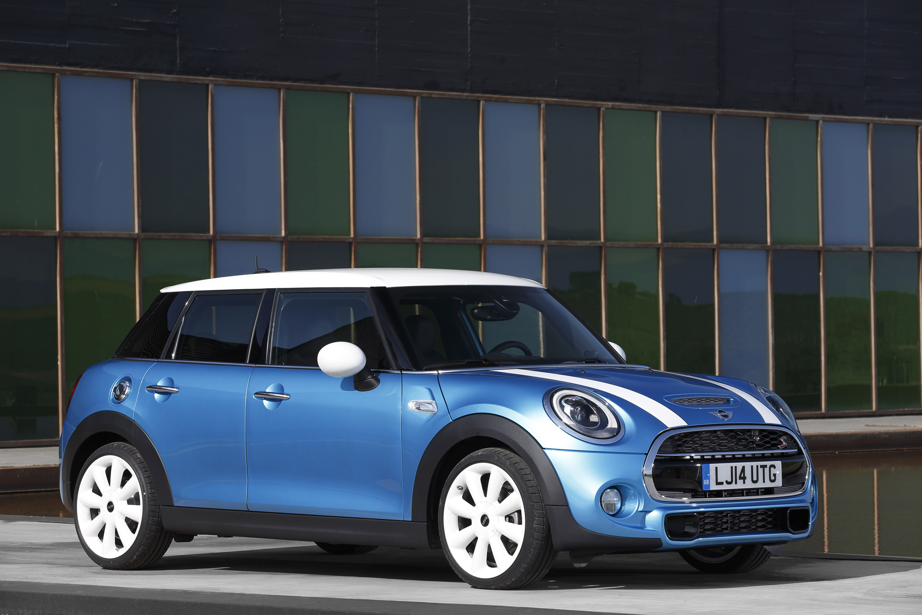 MINI 5-door Hatchback