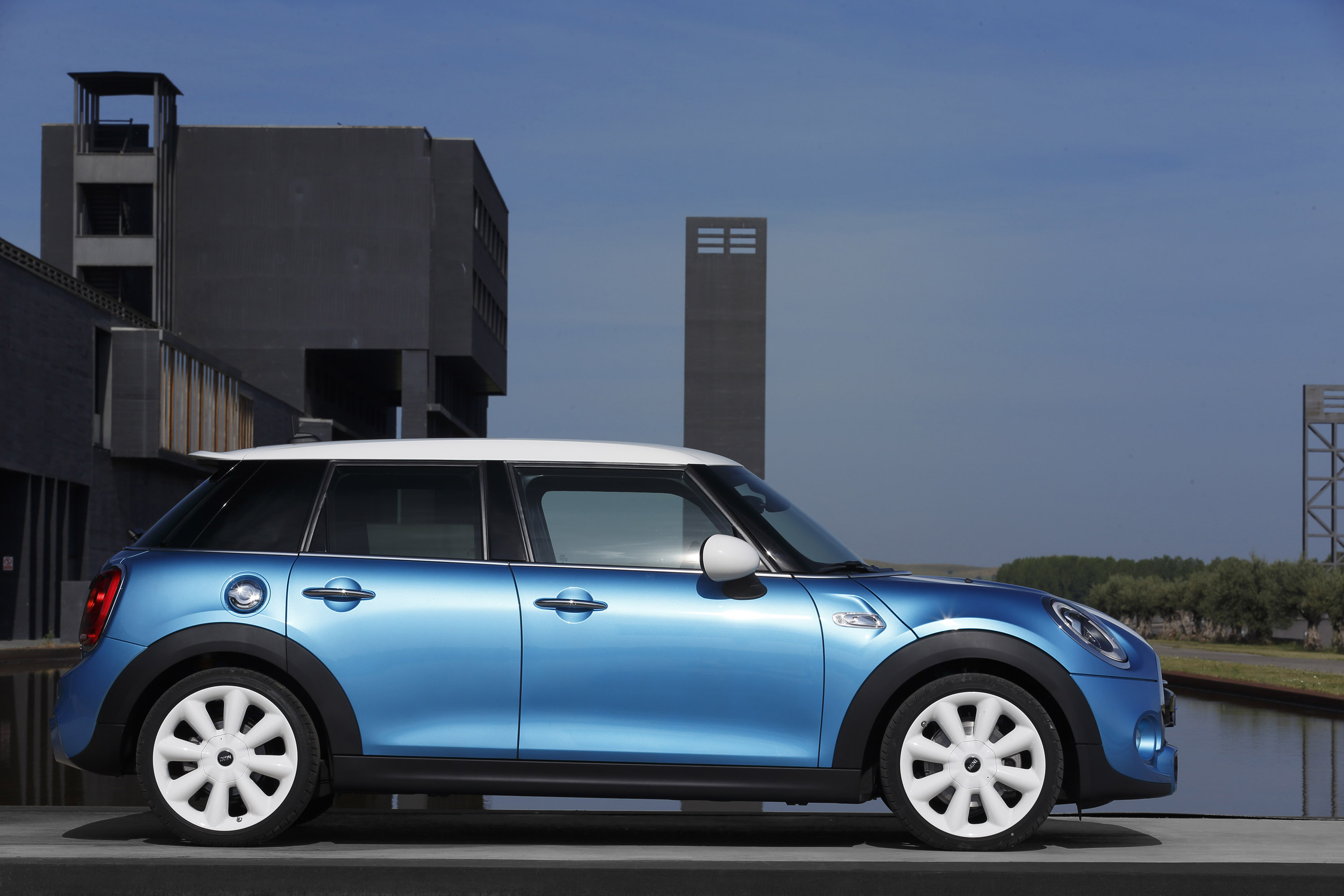 MINI 5-door Hatchback