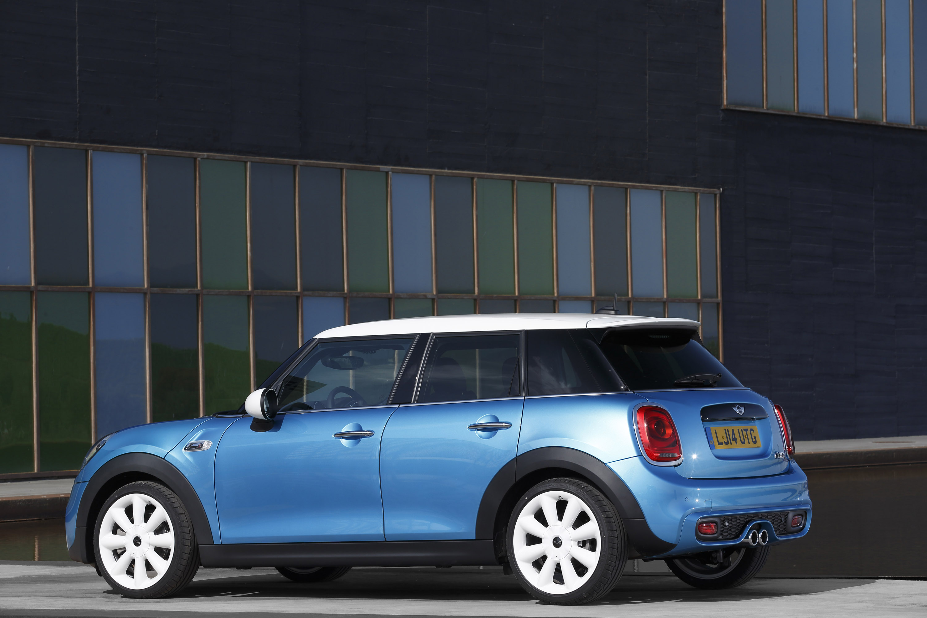 MINI 5-door Hatchback