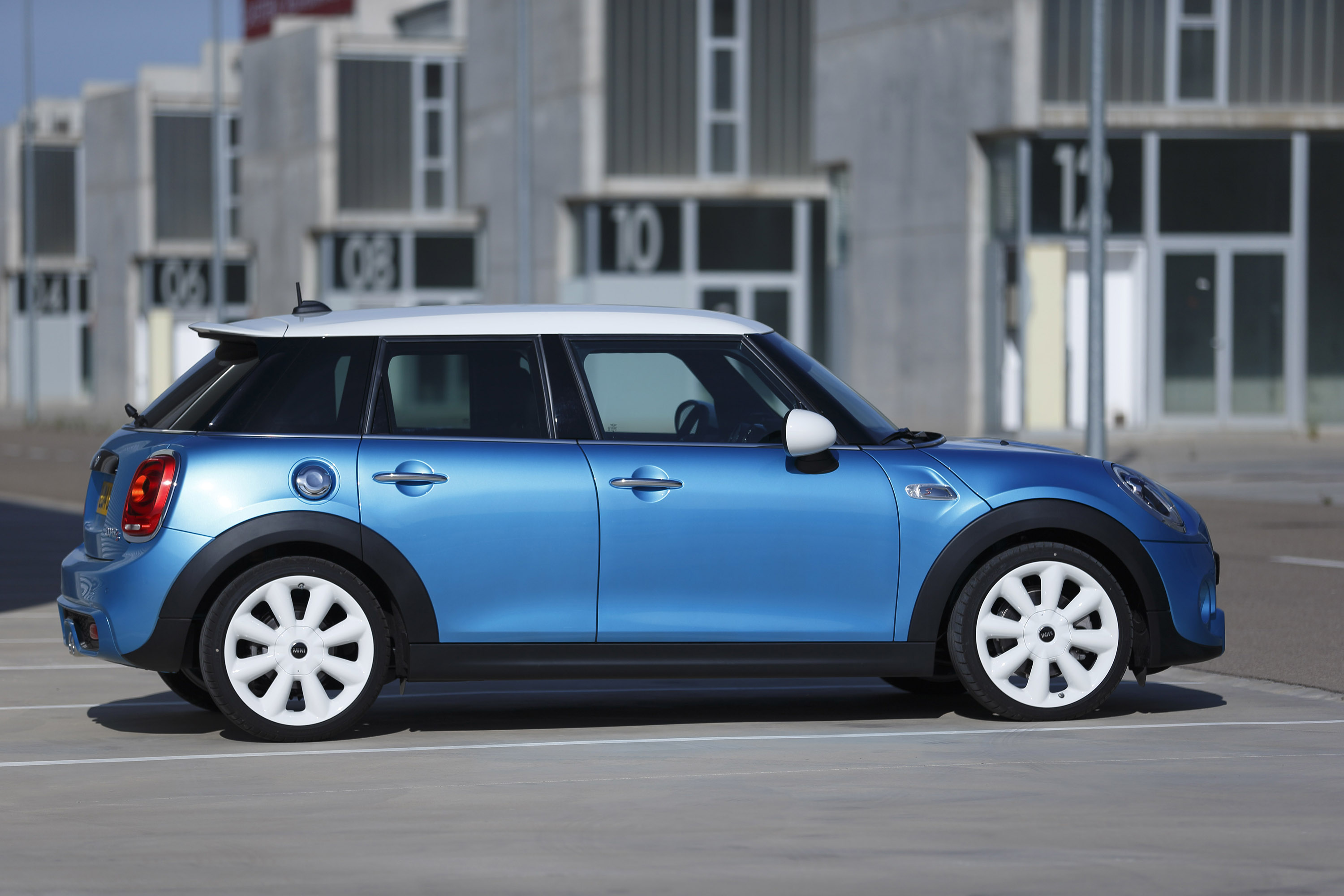 MINI 5-door Hatchback