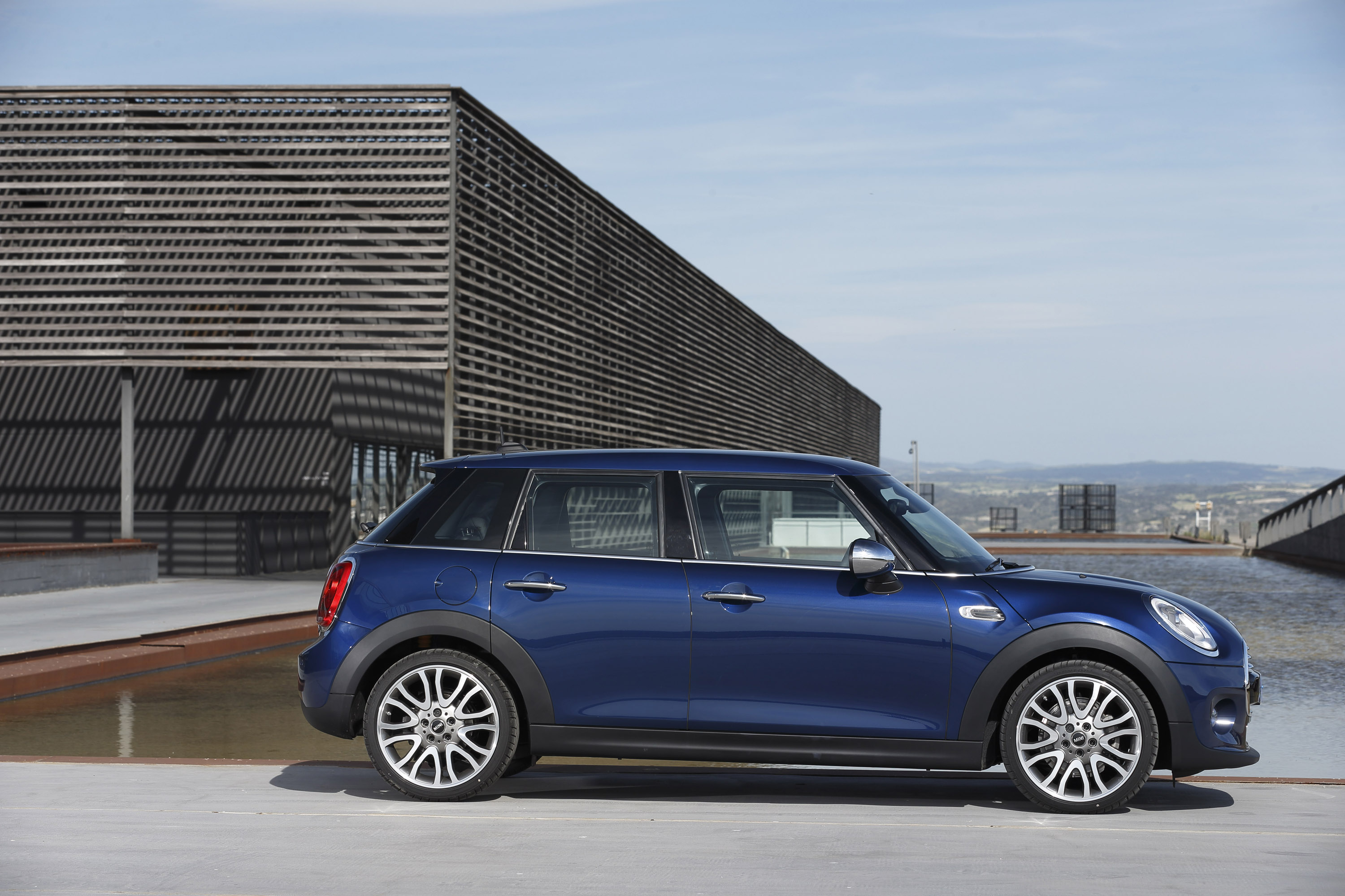 MINI 5-door Hatchback