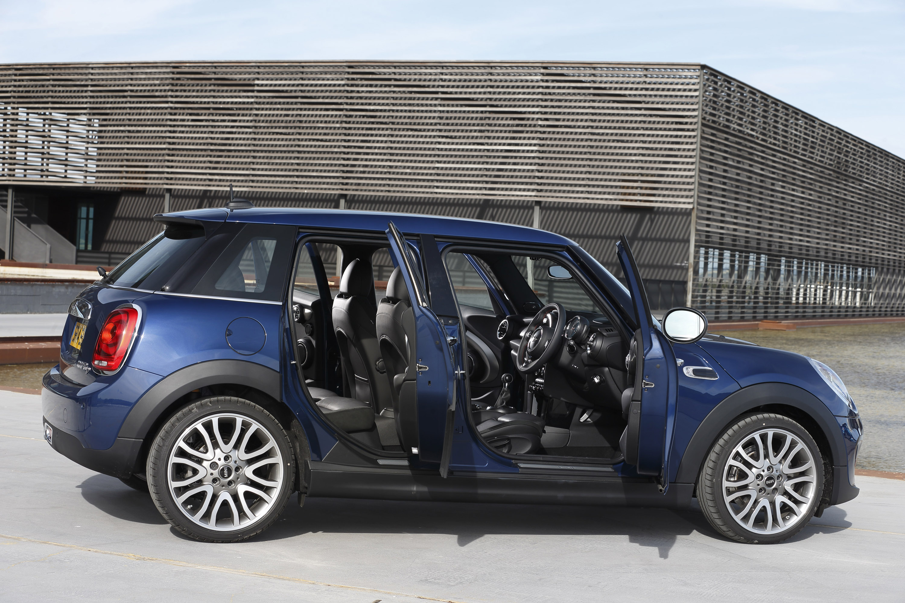 MINI 5-door Hatchback