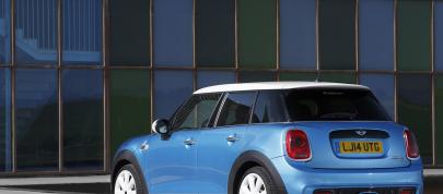 MINI 5-door Hatchback (2015) - picture 23 of 150