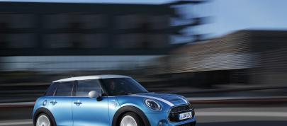 MINI 5-door Hatchback (2015) - picture 28 of 150