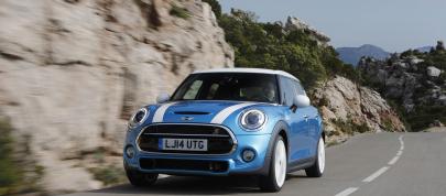 MINI 5-door Hatchback (2015) - picture 39 of 150