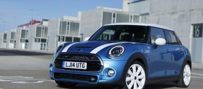 MINI 5-door Hatchback (2015) - picture 76 of 150