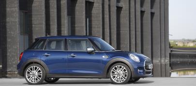 MINI 5-door Hatchback (2015) - picture 84 of 150