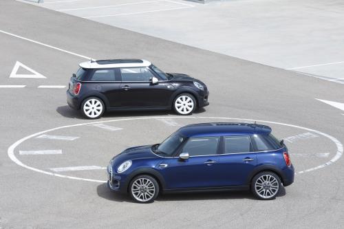 MINI 5-door Hatchback (2015) - picture 1 of 150