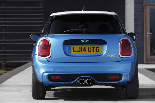 MINI 5-door Hatchback (2015) - picture 25 of 150