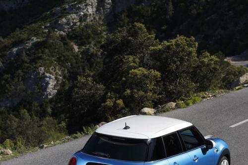 MINI 5-door Hatchback (2015) - picture 48 of 150