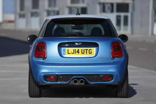 MINI 5-door Hatchback (2015) - picture 56 of 150