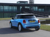 MINI 5-door Hatchback (2015)