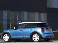 MINI 5-door Hatchback (2015) - picture 21 of 150