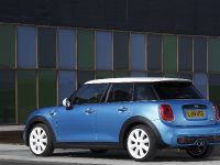MINI 5-door Hatchback (2015) - picture 22 of 150