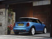 MINI 5-door Hatchback (2015) - picture 51 of 150
