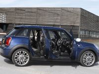 MINI 5-door Hatchback (2015) - picture 93 of 150