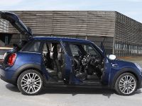 MINI 5-door Hatchback (2015) - picture 94 of 150