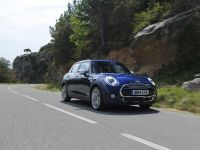 MINI 5-door Hatchback (2015) - picture 99 of 150