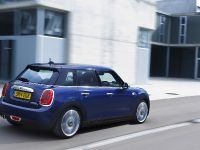 MINI 5-door Hatchback (2015) - picture 138 of 150