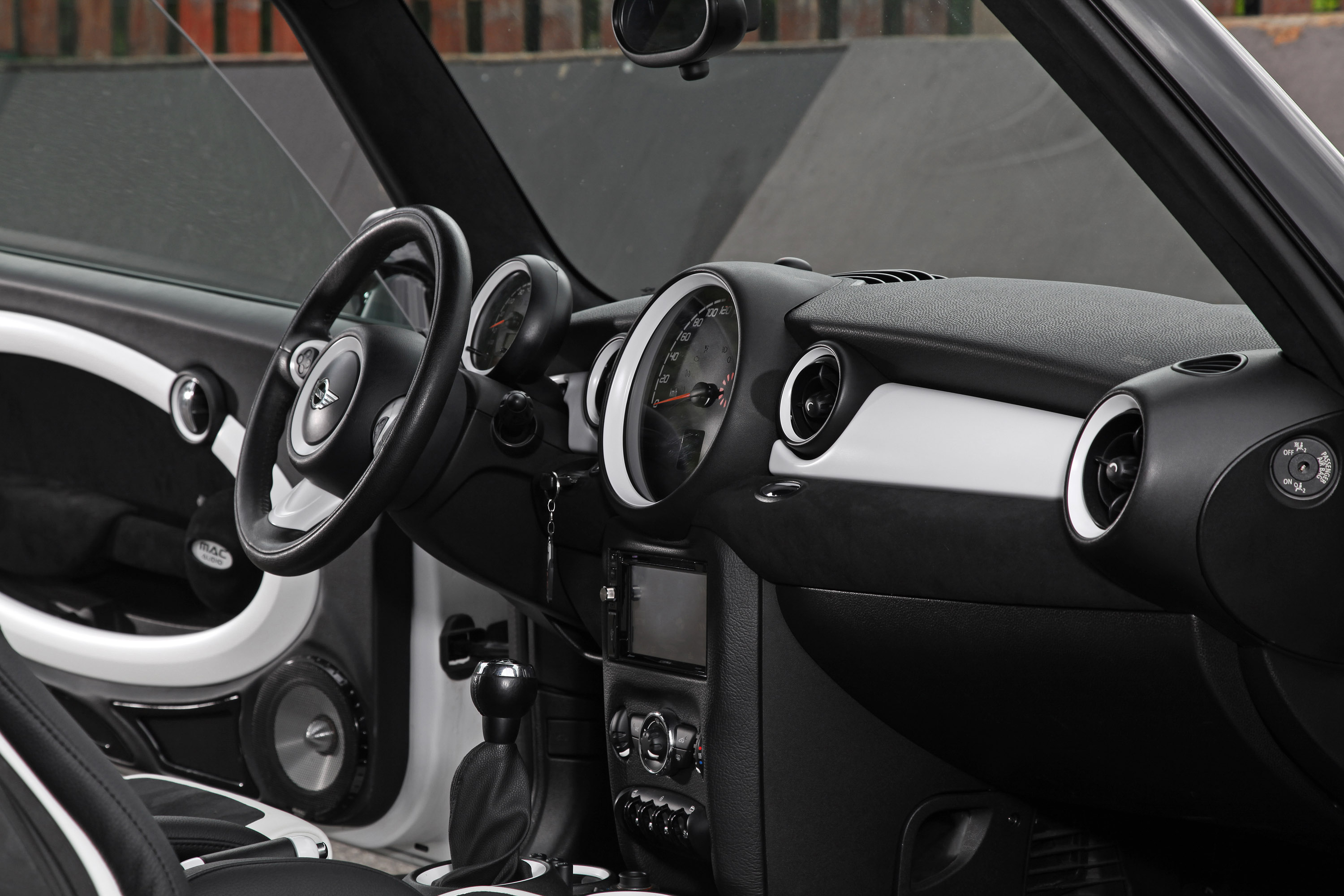 Mini Clubman S with Mac Audio System