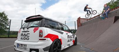 Mini Clubman S with Mac Audio System (2015) - picture 7 of 26