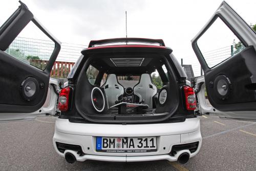 Mini Clubman S with Mac Audio System (2015) - picture 9 of 26