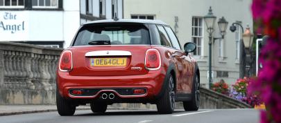 Mini Cooper 5-door (2015) - picture 12 of 13