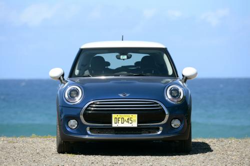 Mini Cooper 5-door (2015) - picture 1 of 13
