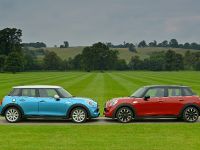 Mini Cooper 5-door (2015) - picture 8 of 13