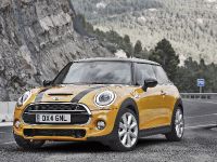 MINI Cooper S (2015) - picture 1 of 14