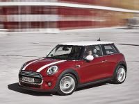 MINI Cooper (2015) - picture 1 of 14