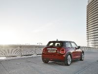 MINI Cooper (2015) - picture 7 of 14