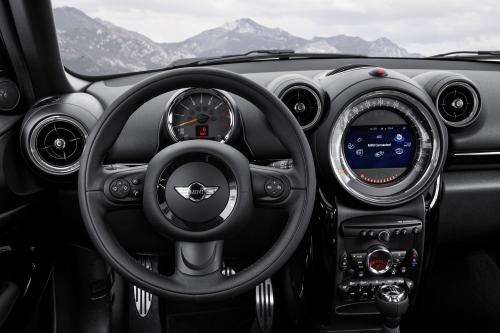 MINI Paceman (2015) - picture 16 of 18