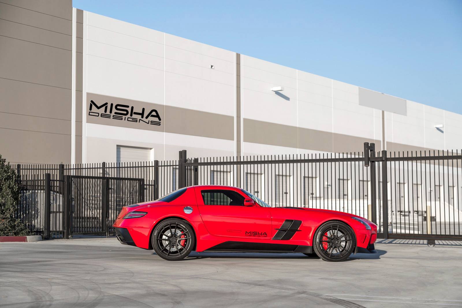 MISHA Mercedes-Benz SLS AMG