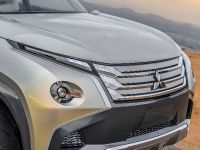 Mitsubishi Concept GC-PHEV (2015) - picture 13 of 17