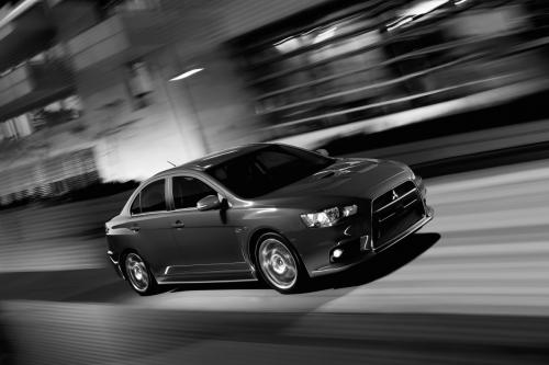 Mitsubishi Lancer Evolution MR (2015) - picture 1 of 2