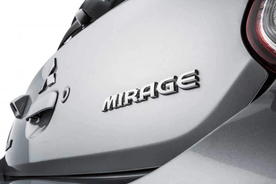 Mitsubishi Mirage ES