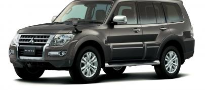Mitsubishi Pajero Facelift (2015) - picture 7 of 29