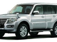 Mitsubishi Pajero Facelift (2015) - picture 3 of 29