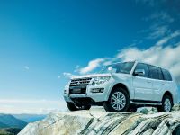 Mitsubishi Pajero Facelift (2015) - picture 11 of 29