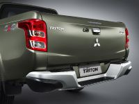 Mitsubishi Triton (2015) - picture 26 of 31
