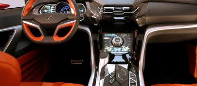 Mitsubishi XR-PHEV II Concept (2015) - picture 23 of 35