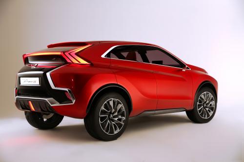 Mitsubishi XR-PHEV II Concept (2015) - picture 17 of 35