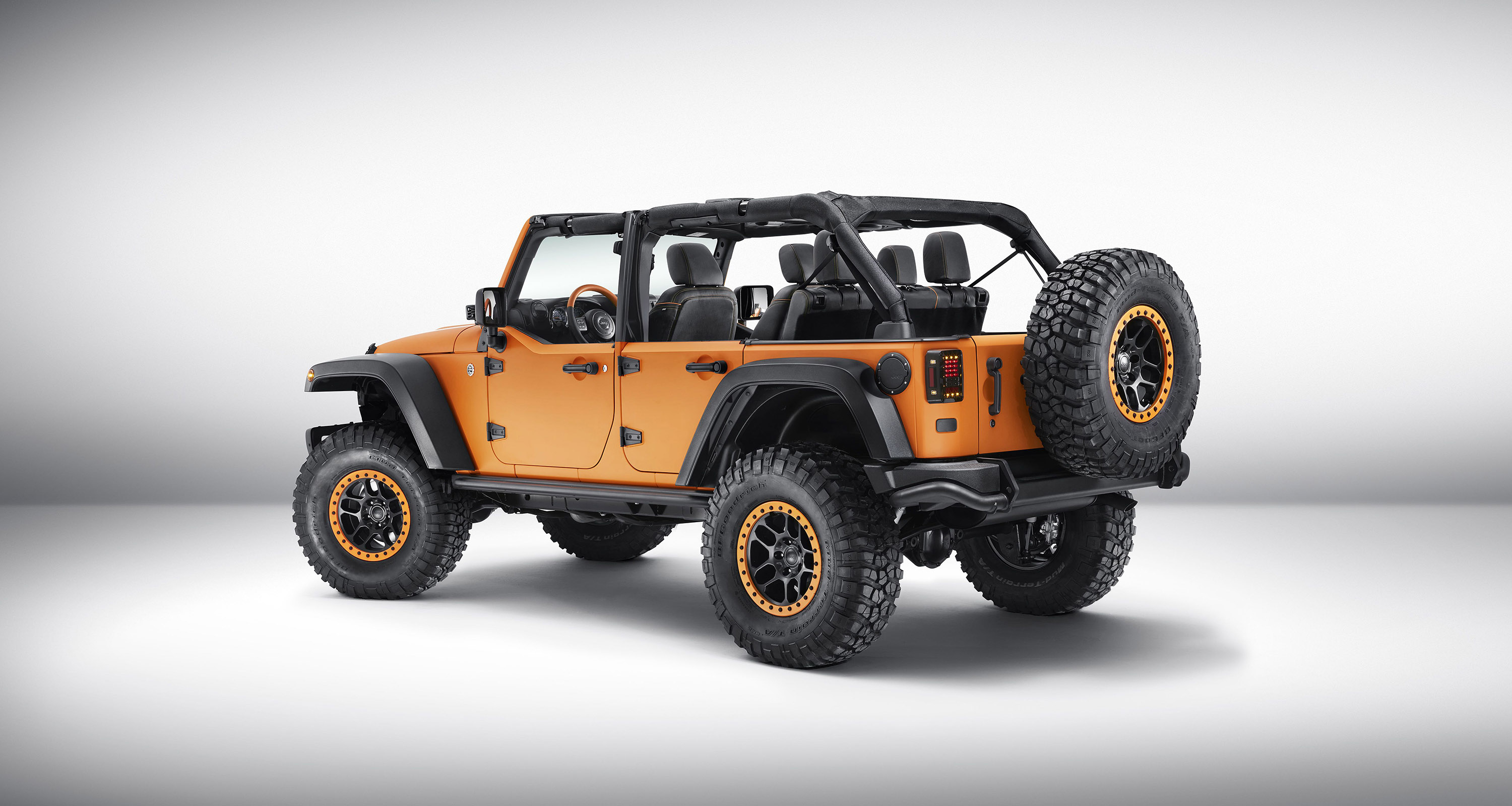 Mopar Jeep Wrangler Rubicon Sunriser