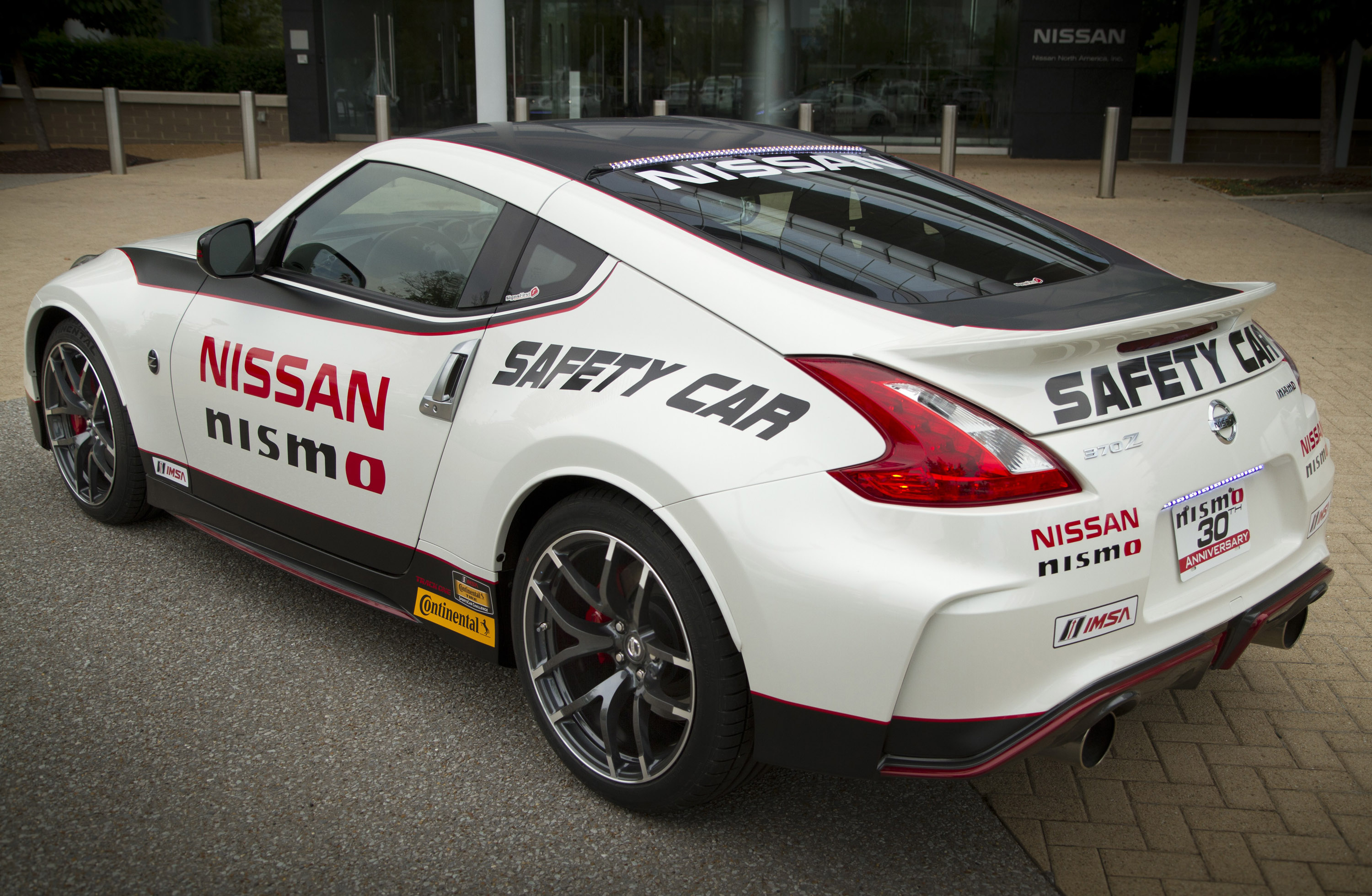 Nissan 370Z NISMO Safety Car