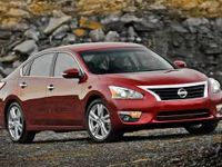 Nissan Altima (2015) - picture 3 of 6