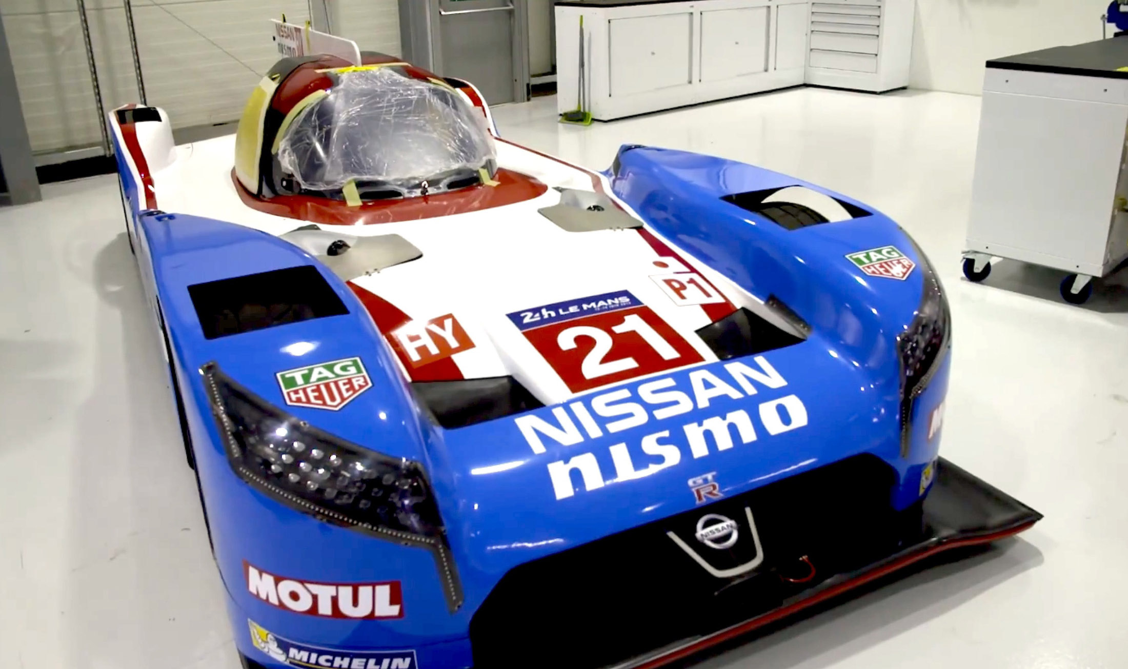 Nissan GT-R LM NISMO No21