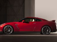 Nissan GT-R (2015) - picture 3 of 26